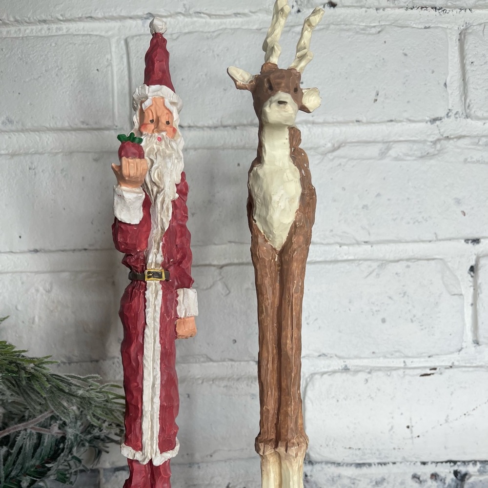 Loyds of London Christmas Around The World Santa and Reindeer